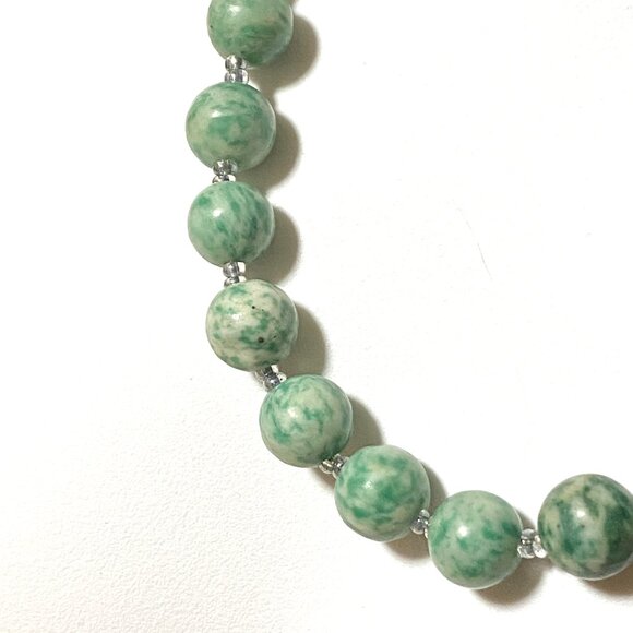 Green White Dyed Agate Necklace, Large Matte Gemstone Beaded Necklace - Picture 6 of 11